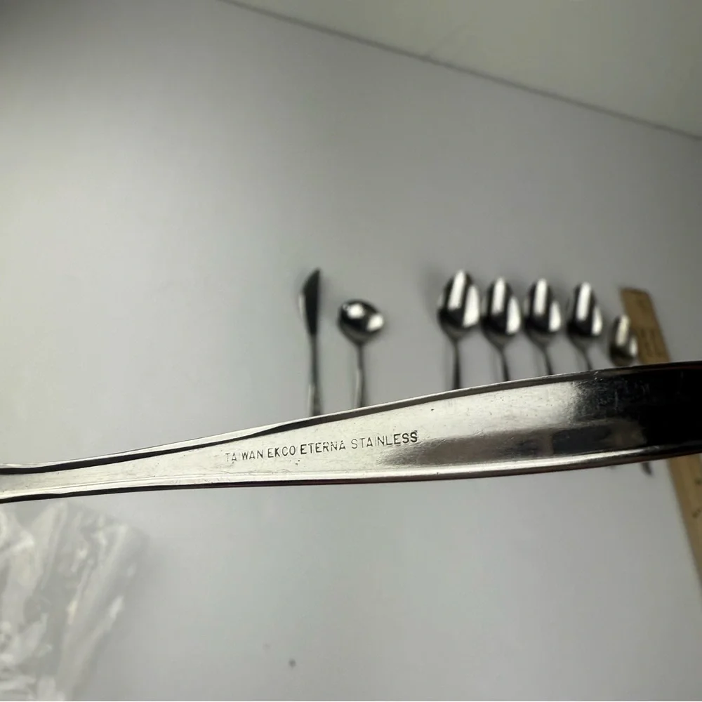 Ekco Eterna Stainless Flatware ROSE COTILLION 8 Piece Lot Spoons Knife